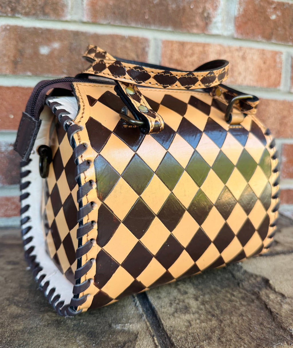 Chocolate Checkered Speedy