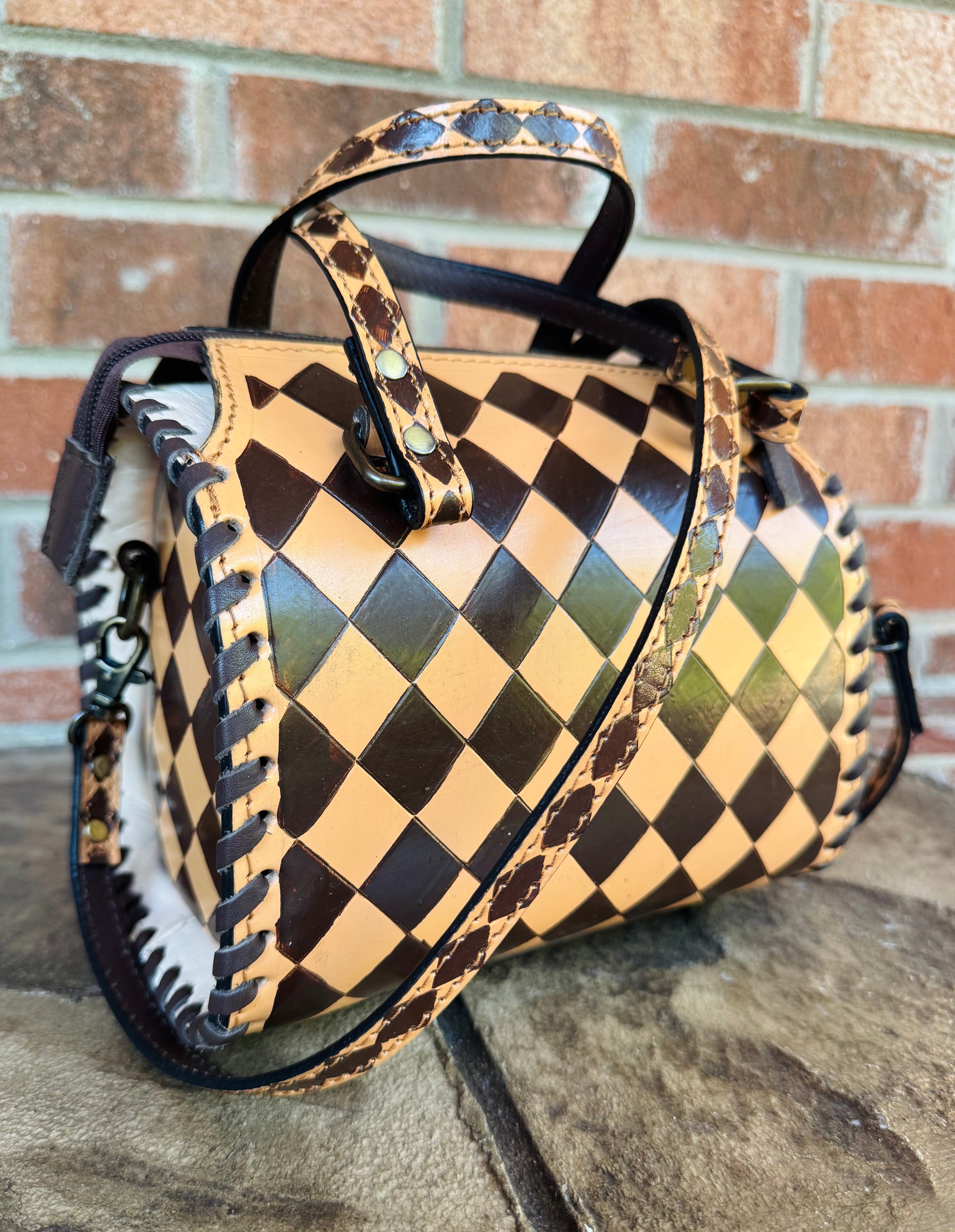 Chocolate Checkered Speedy