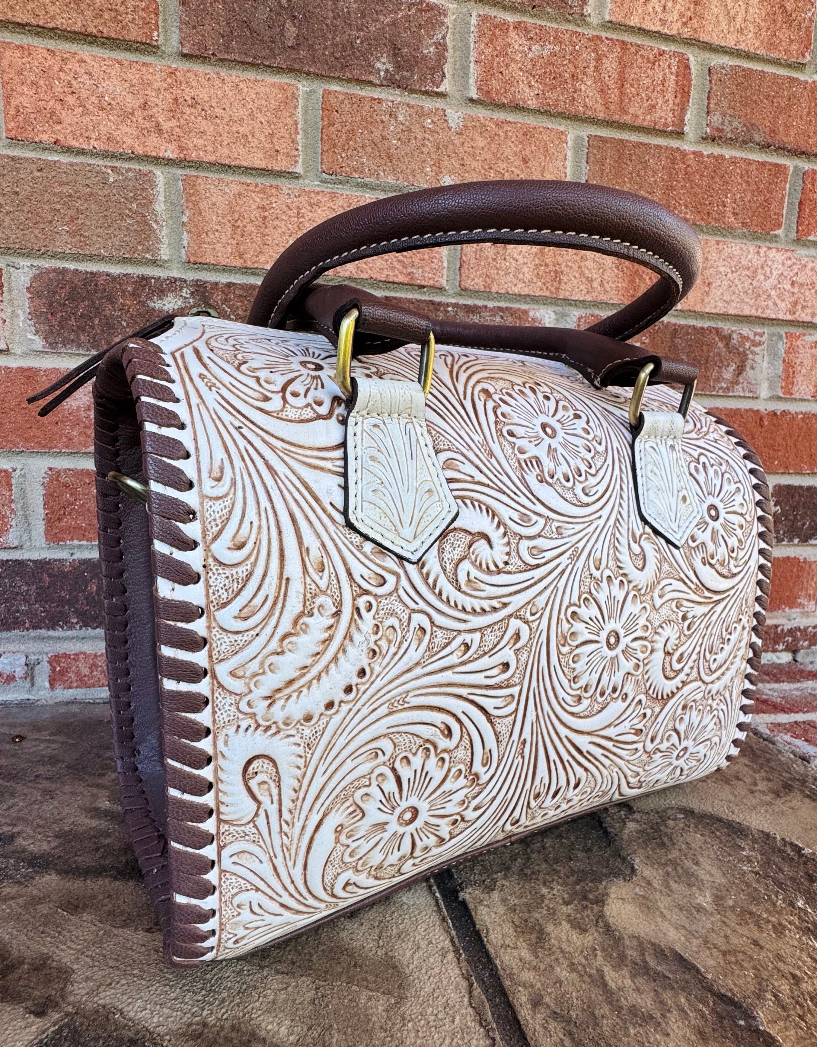 Cream Floral Speedy