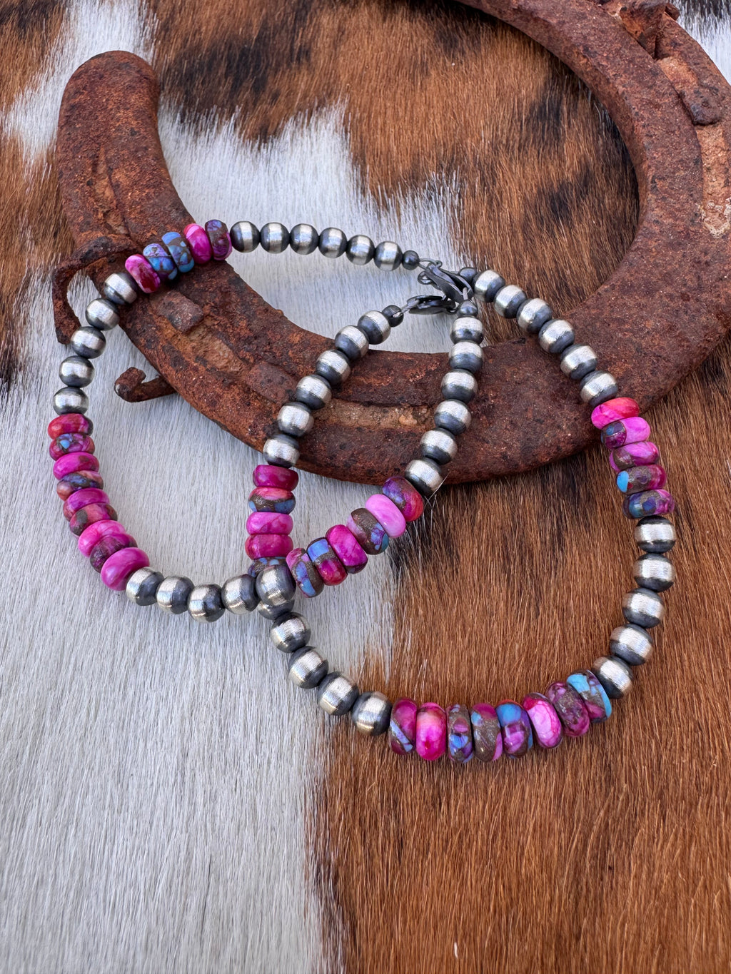 Navajo Pearl Bracelet With Pink Dahlia
