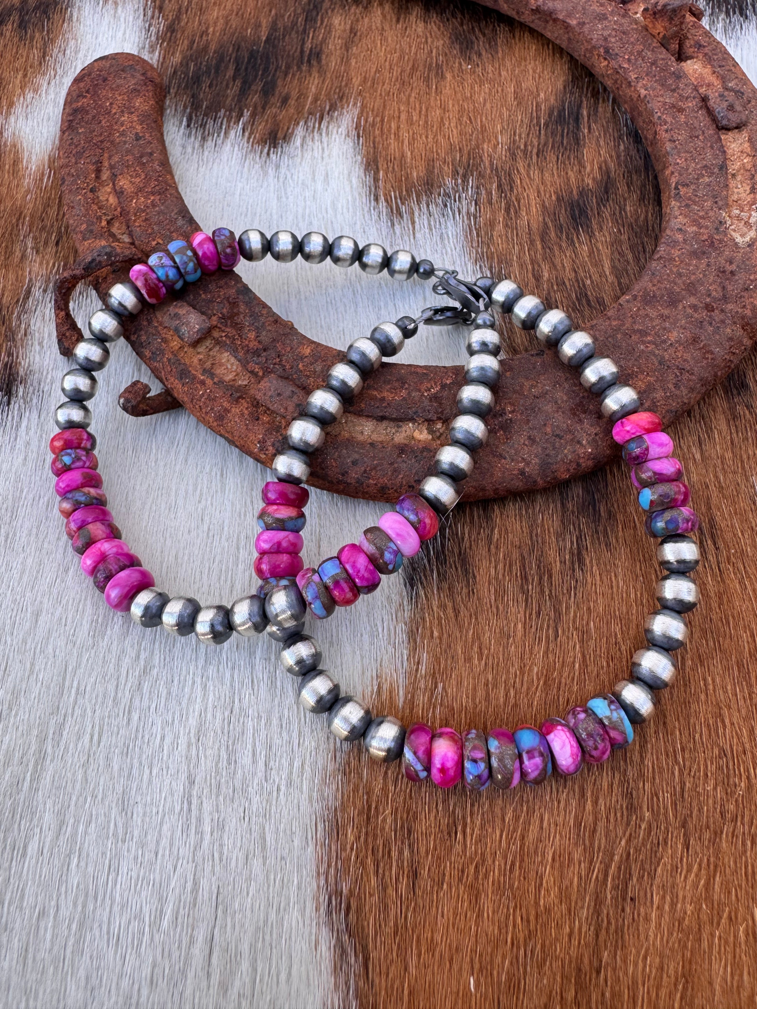 Navajo Pearl Bracelet With Pink Dahlia