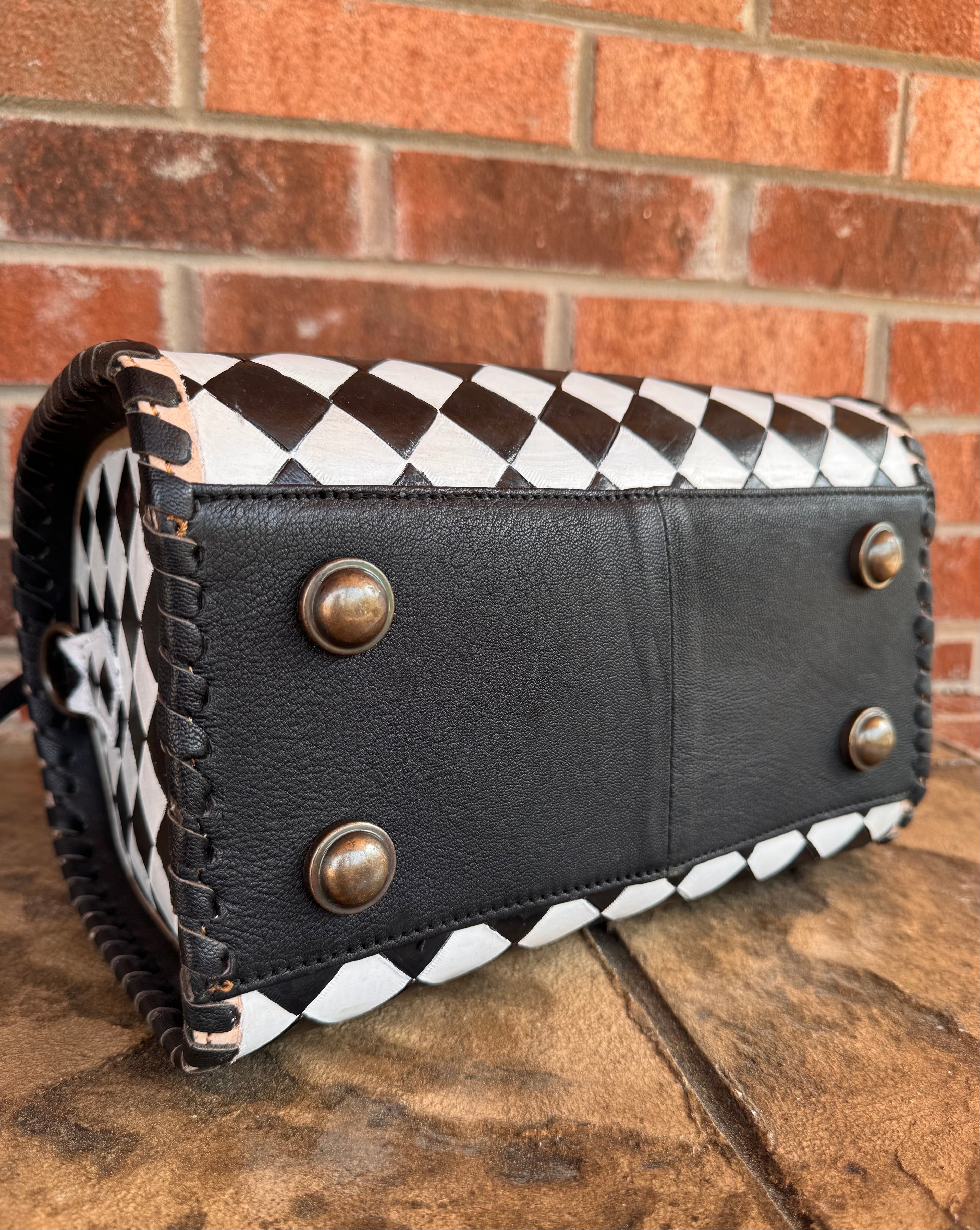Checkered Speedy
