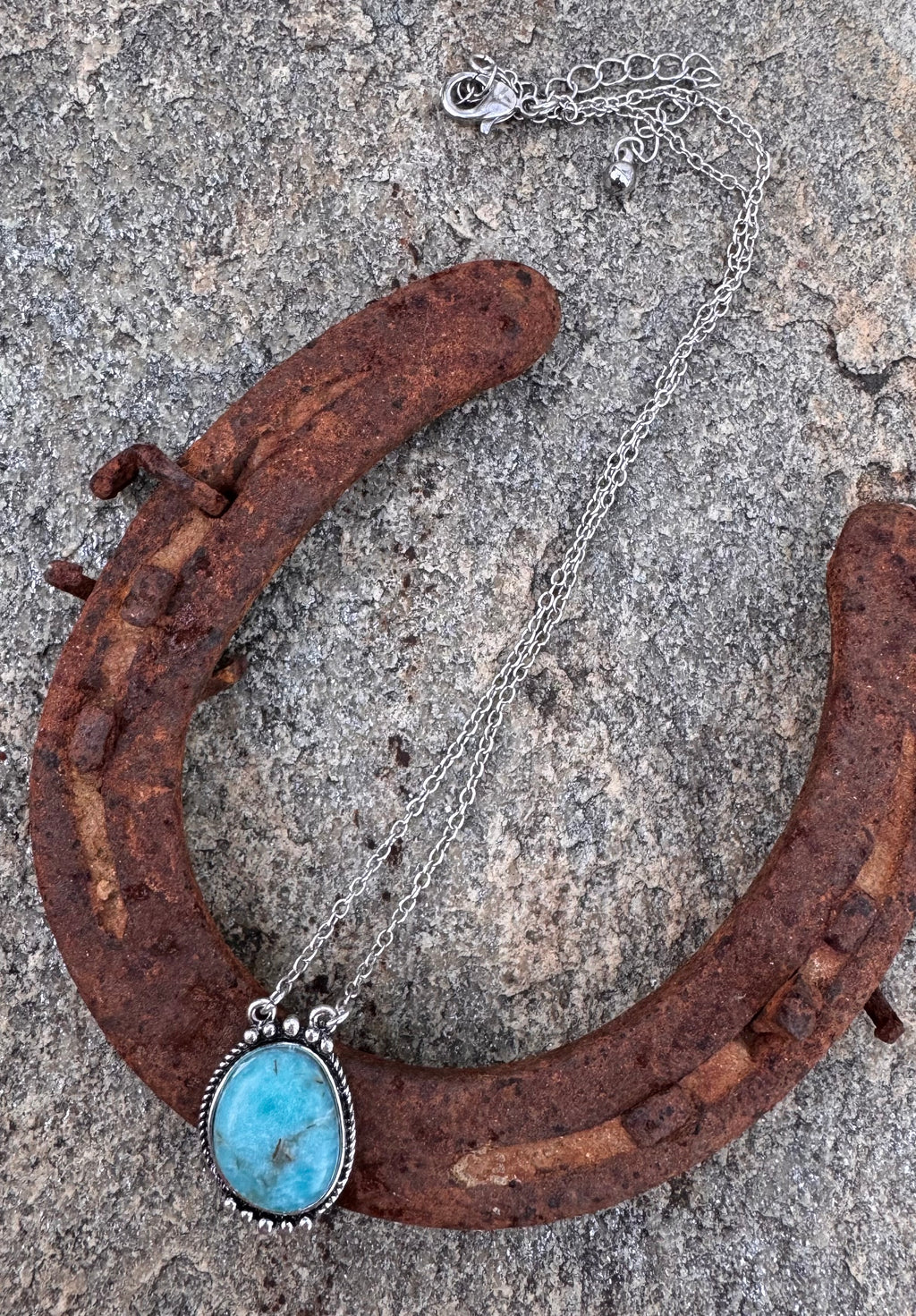 Western Oval Turquoise Necklace