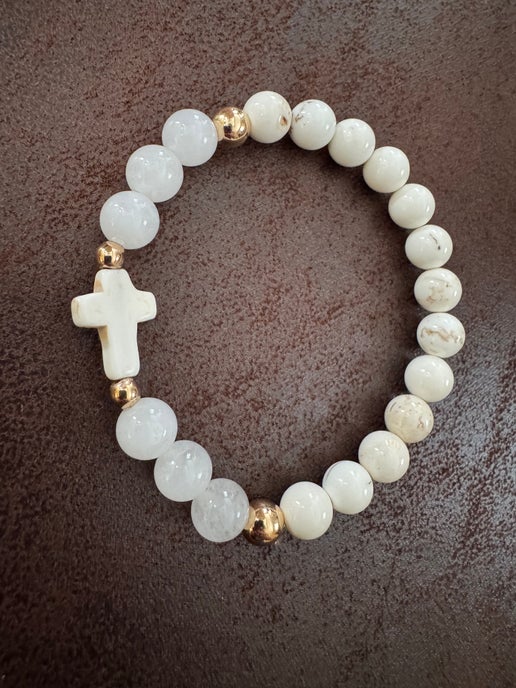 Natural Jade With Howlite Bracelet (White)