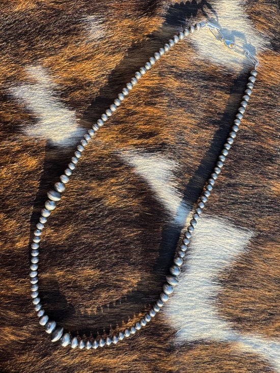 Navajo Round And Saucer Pearl Necklace